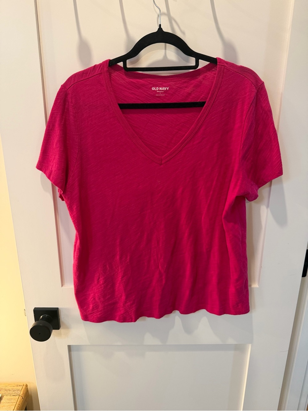 Old Navy Women's V-Neck Short Sleeve Tee - Hot Pink